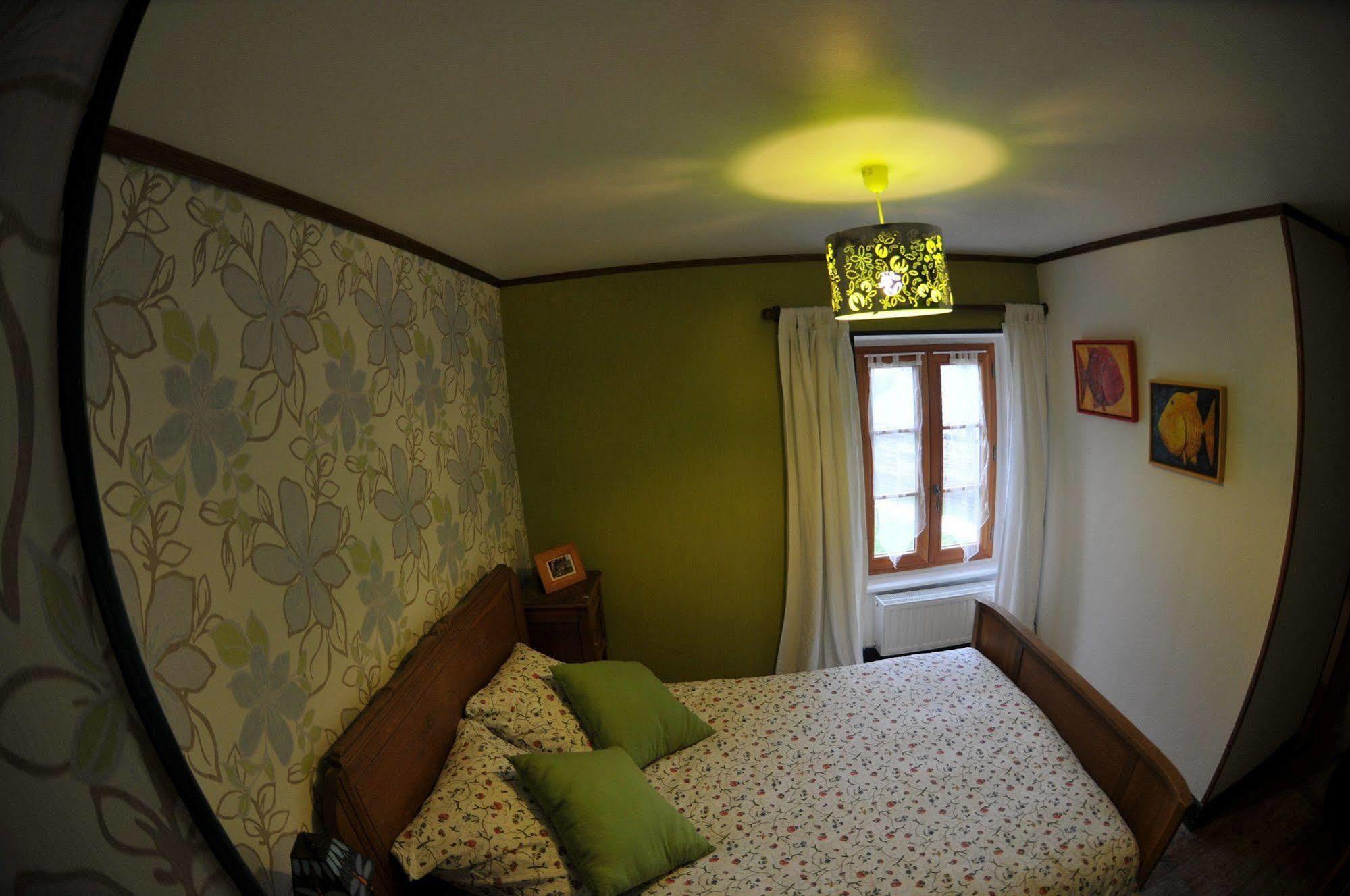 Auberge De La Providence Saint-Donat Esterno foto